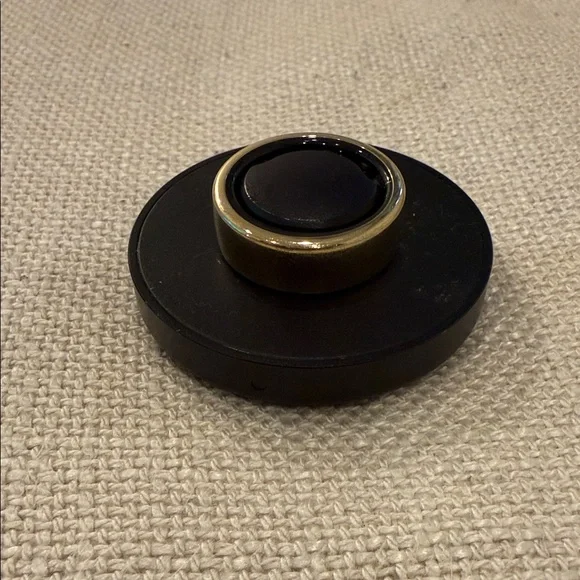Oura Gen 3 Horizon Gold Smart Ring - Size 8